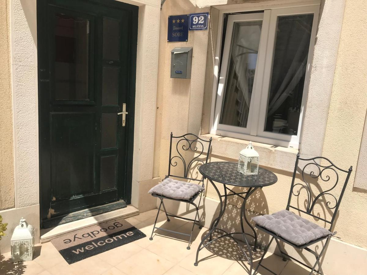 Guest House Vitaro Split Bagian luar foto